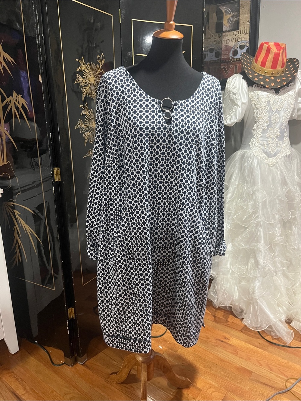 Tacera Black & White Geometric Long Sleeve Shift Dress